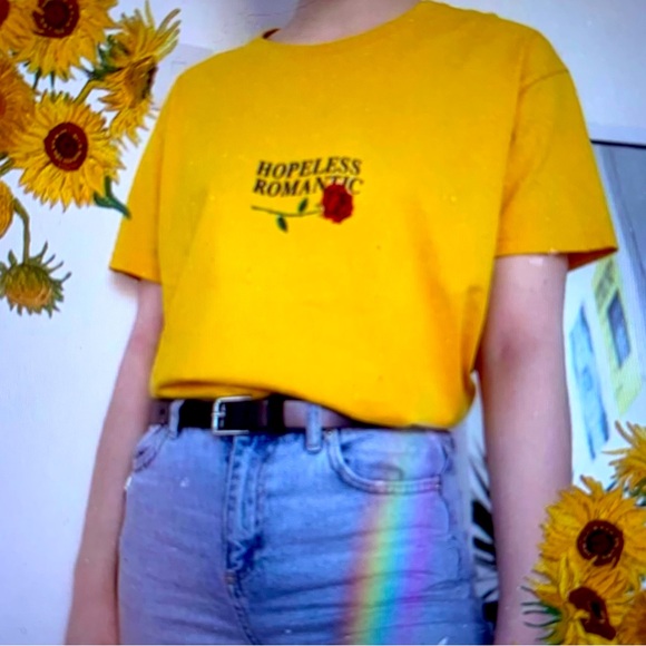 “HOPELESS ROMANTIC” Short Sleeved T-Shirt | YEMOCILE | Medium | Yellow - Picture 1 of 4